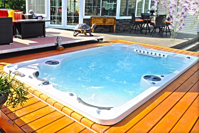 Hydropool AquaPlay 12FFP Swim Spa